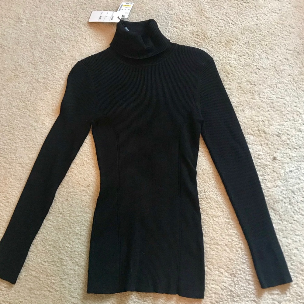 Black slim turtleneck